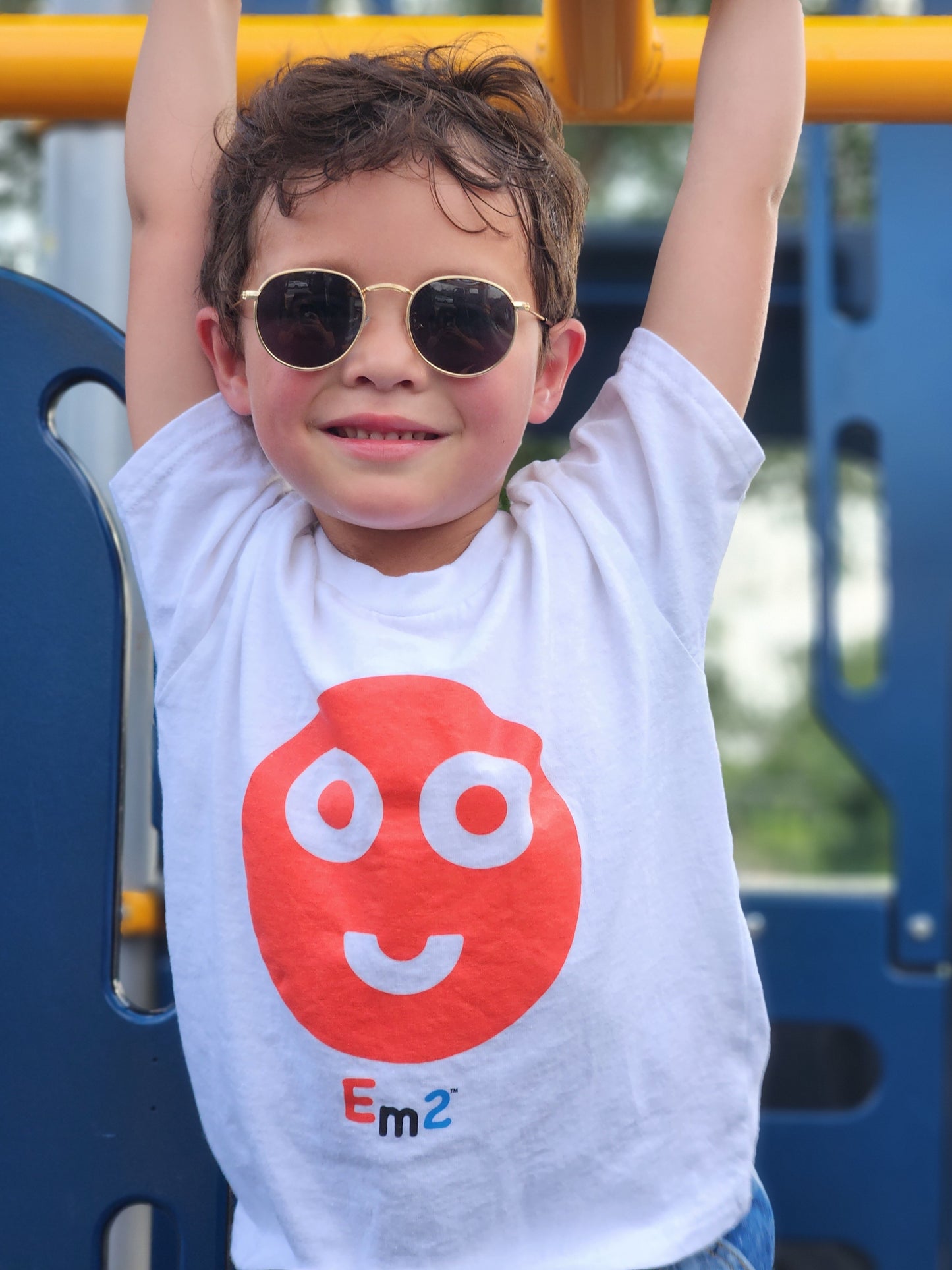 EM-151 Red Smile Face Short Sleeve T-Shirt